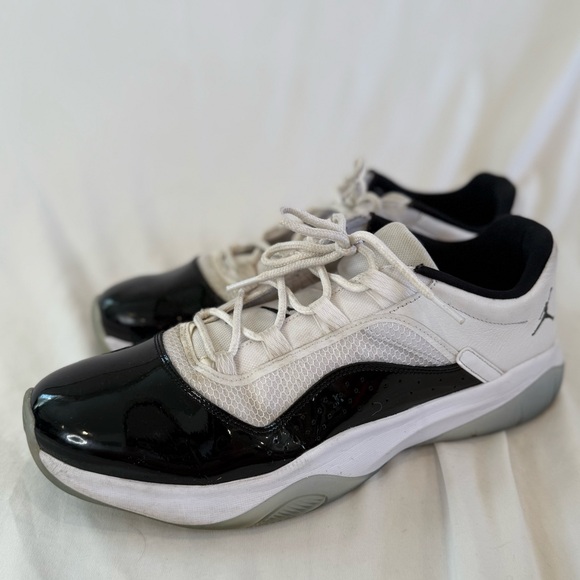 Size 14- Air Jordan 11 CMFT Low Concord - Picture 5 of 11